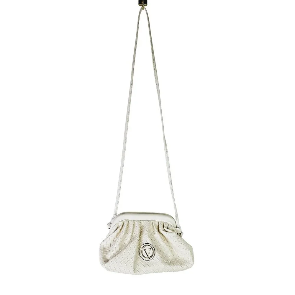 Vera New York Heather Woven Crossbody Cream in a V - Picture 3 of 12